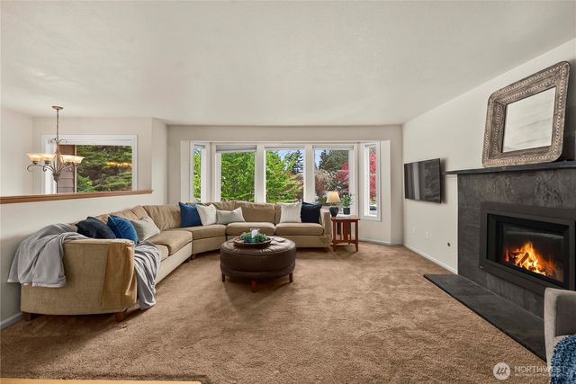24404 222nd Avenue SE, Maple Valley, WA 98038
