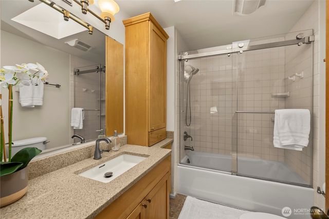 24404 222nd Avenue SE, Maple Valley, WA 98038
