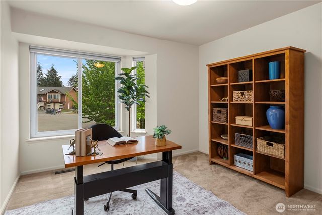 24404 222nd Avenue SE, Maple Valley, WA 98038