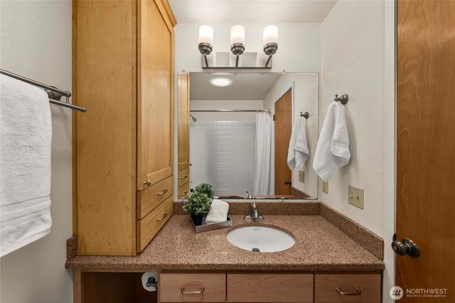 24404 222nd Avenue SE, Maple Valley, WA 98038
