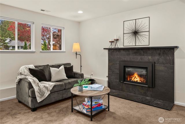 24404 222nd Avenue SE, Maple Valley, WA 98038