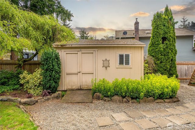 24404 222nd Avenue SE, Maple Valley, WA 98038
