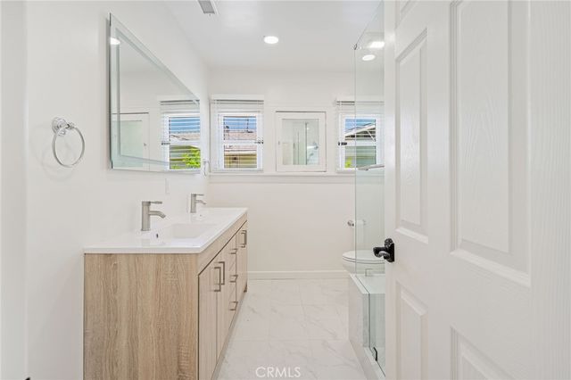 636 NW Pioneer Drive NW 1, Glendale, CA 91203