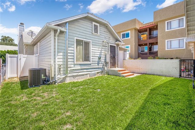 636 NW Pioneer Drive NW 1, Glendale, CA 91203