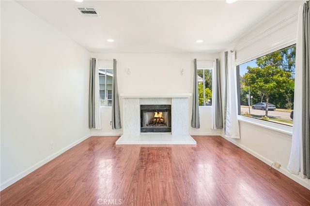 636 NW Pioneer Drive NW 1, Glendale, CA 91203