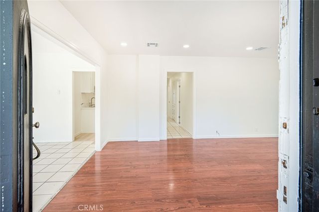636 NW Pioneer Drive NW 1, Glendale, CA 91203