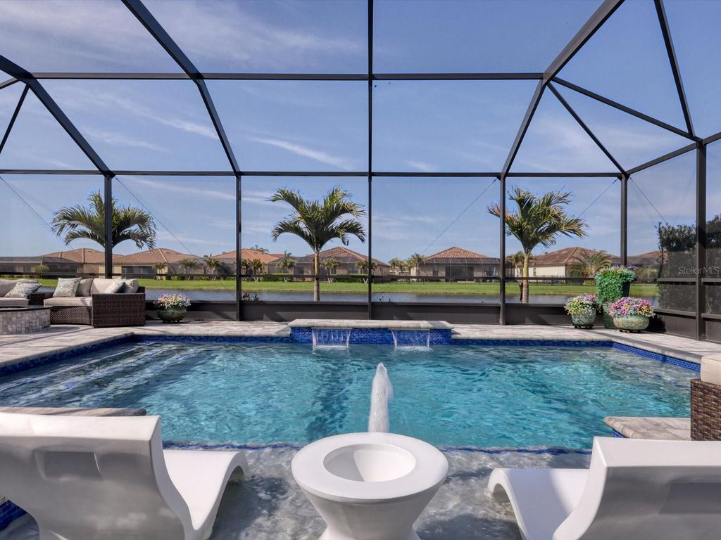 Image 22 of property listing at 13925 GREEN HAMMOCK PLACE, Bradenton, FL 34211