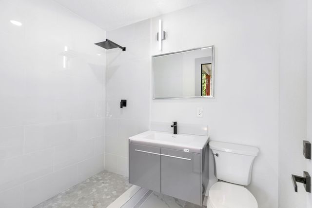 40418-2 Rolling Forest Drive, Magnolia, TX 77354