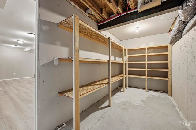 629 Lake Lowell, Nampa, ID 83686