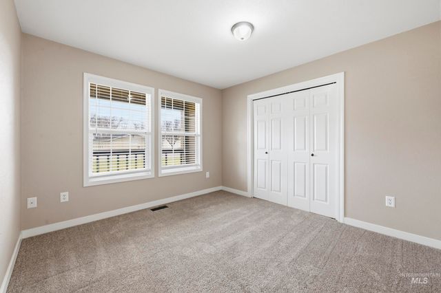 629 Lake Lowell, Nampa, ID 83686