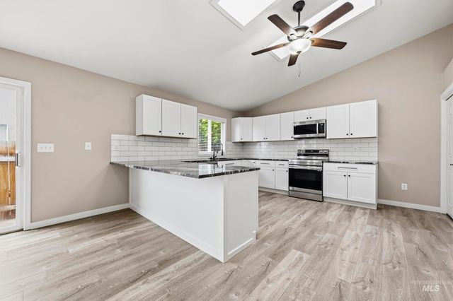 629 Lake Lowell, Nampa, ID 83686