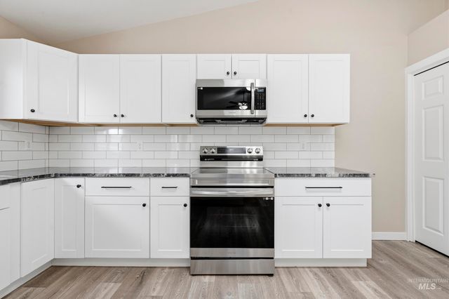 629 Lake Lowell, Nampa, ID 83686