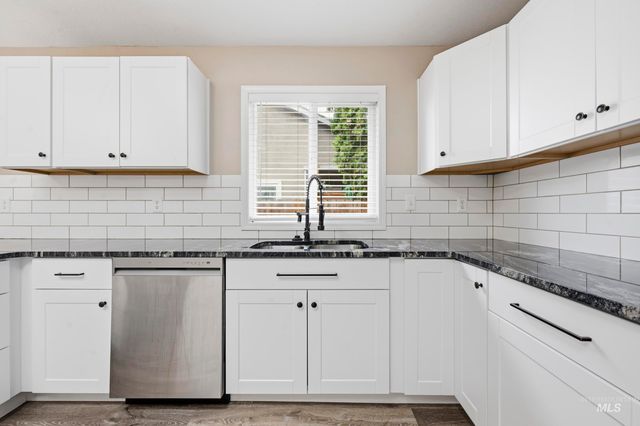 629 Lake Lowell, Nampa, ID 83686