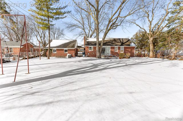 1830 N Gulley Road, Dearborn, MI 48128