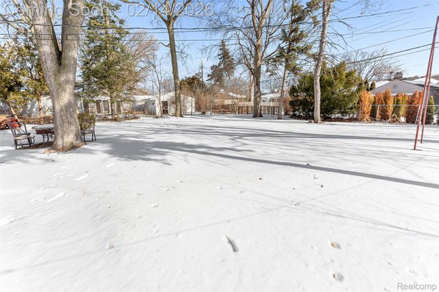 1830 N Gulley Road, Dearborn, MI 48128