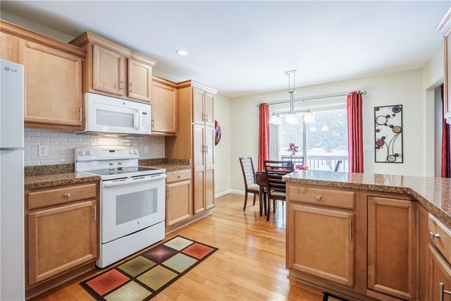 3 Angela Villa Lane, Greece, NY 14626