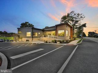 742 E MAIN ST, Annville, PA 17003