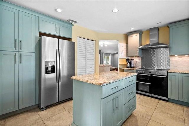 12775 Newton Place, Wellington, FL 33414