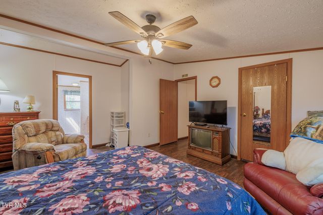 985 Old Stage Road, Greeneville, TN 37745