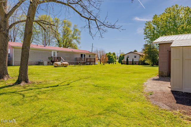 985 Old Stage Road, Greeneville, TN 37745
