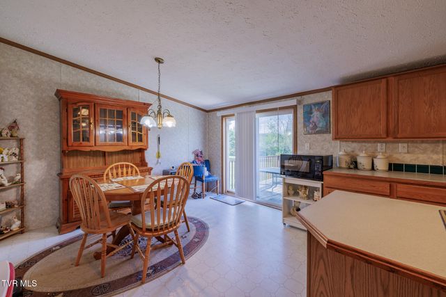 985 Old Stage Road, Greeneville, TN 37745