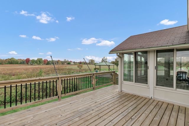 2660 Harnish Drive, Algonquin, IL 60102