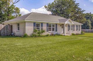 4170 Lynn Ora Dr, Pensacola, FL 32504