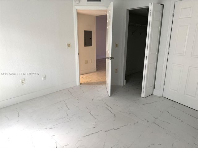 1260 SE 28th Court 104, Homestead, FL 33035