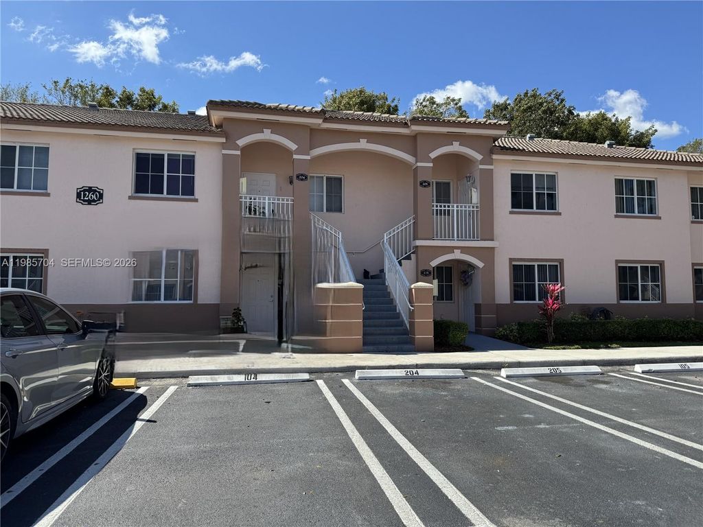 1260 SE 28th Court 104, Homestead, FL 33035