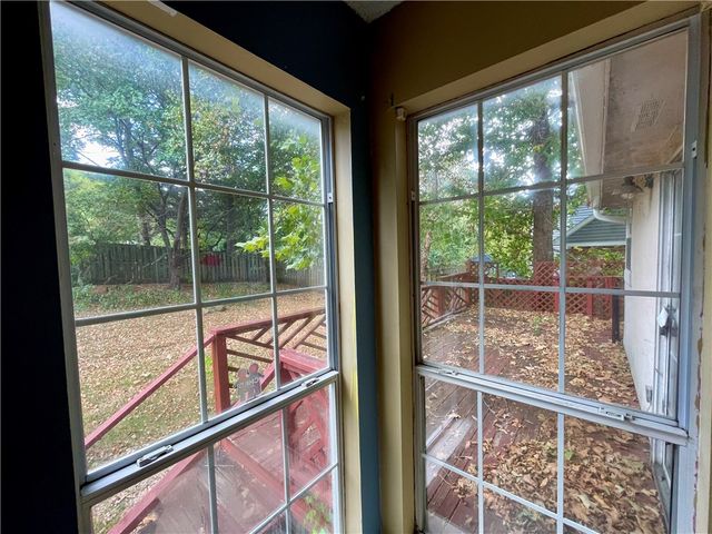 2909 E Setter Street, Fayetteville, AR 72701