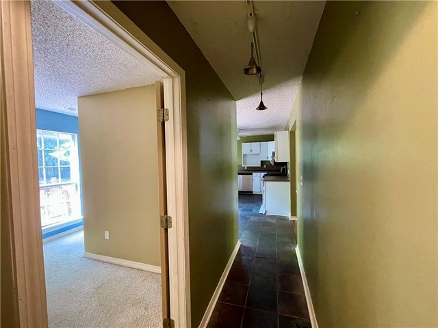 2909 E Setter Street, Fayetteville, AR 72701
