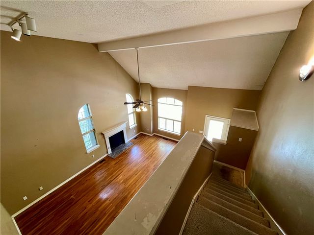 2909 E Setter Street, Fayetteville, AR 72701