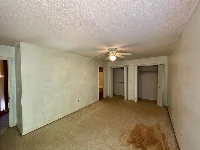 2909 E Setter Street, Fayetteville, AR 72701