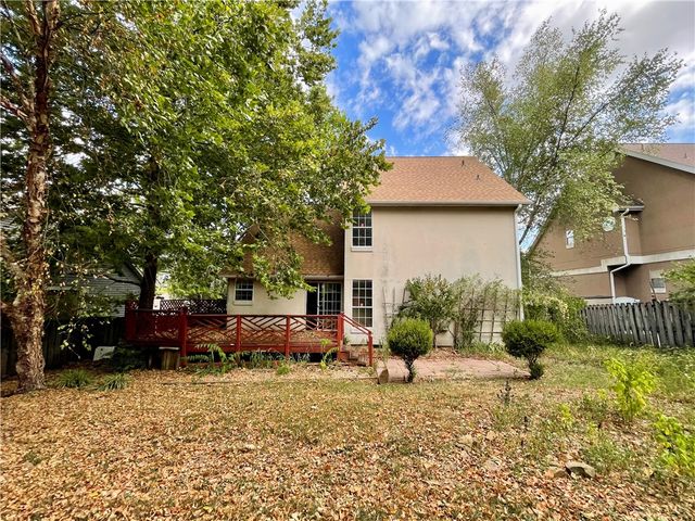 2909 E Setter Street, Fayetteville, AR 72701