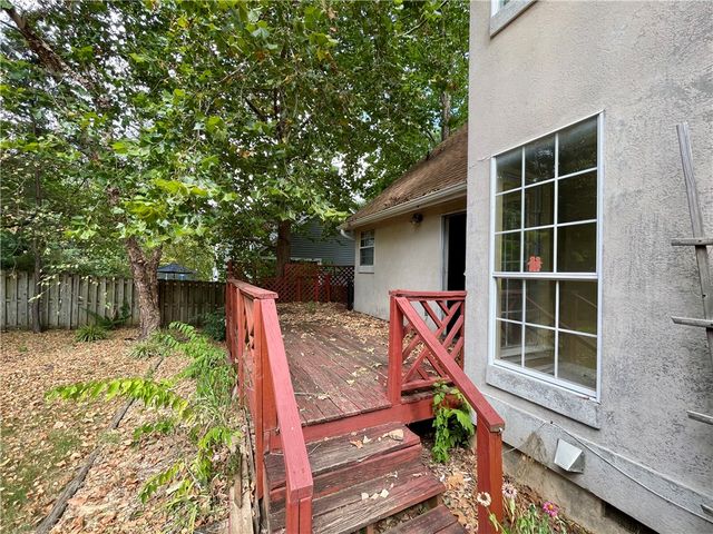 2909 E Setter Street, Fayetteville, AR 72701