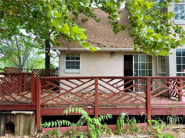 2909 E Setter Street, Fayetteville, AR 72701