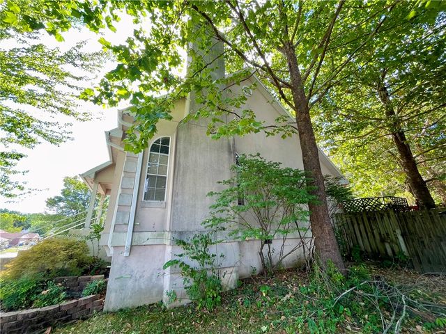2909 E Setter Street, Fayetteville, AR 72701