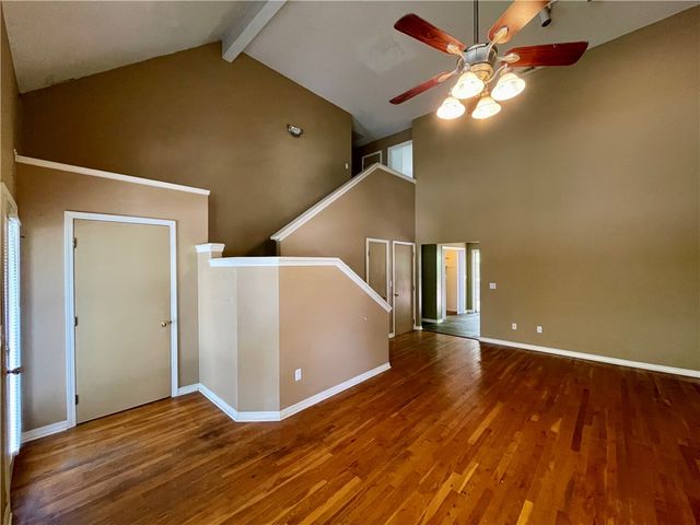 2909 E Setter Street, Fayetteville, AR 72701