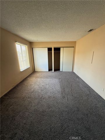 2260 E ave Q4, Palmdale, CA 93550