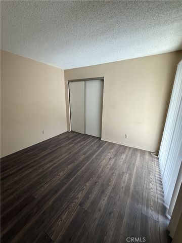 2260 E ave Q4, Palmdale, CA 93550