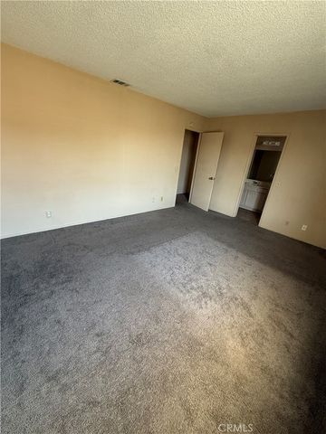 2260 E ave Q4, Palmdale, CA 93550