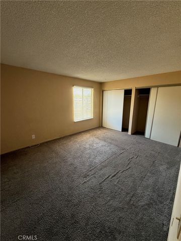 2260 E ave Q4, Palmdale, CA 93550