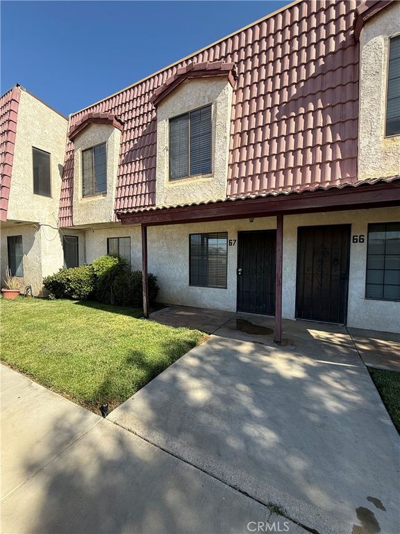 2260 E ave Q4, Palmdale, CA 93550