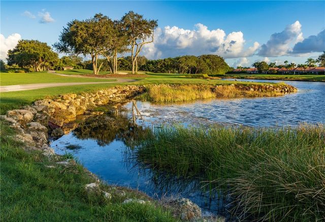 4826 Laguna Village Way, Vero Beach, FL 32967