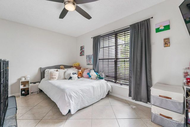 6237 Old Court Road 104, Boca Raton, FL 33433
