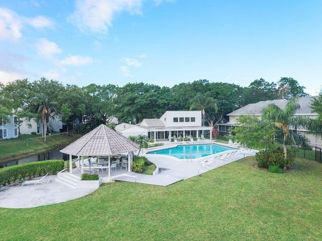 6237 Old Court Road 104, Boca Raton, FL 33433