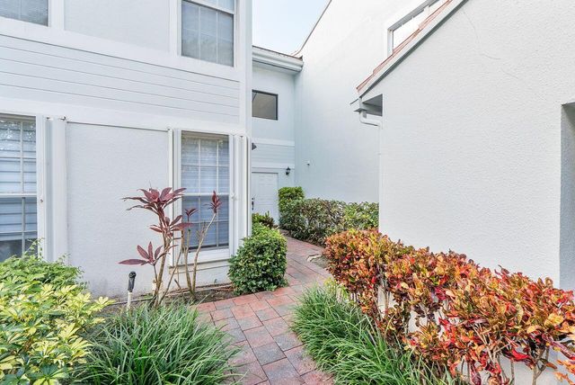 6237 Old Court Road 104, Boca Raton, FL 33433