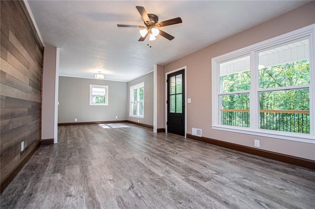 41 Reynolds Street, Bremen, GA 30110