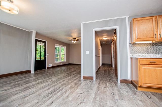 41 Reynolds Street, Bremen, GA 30110