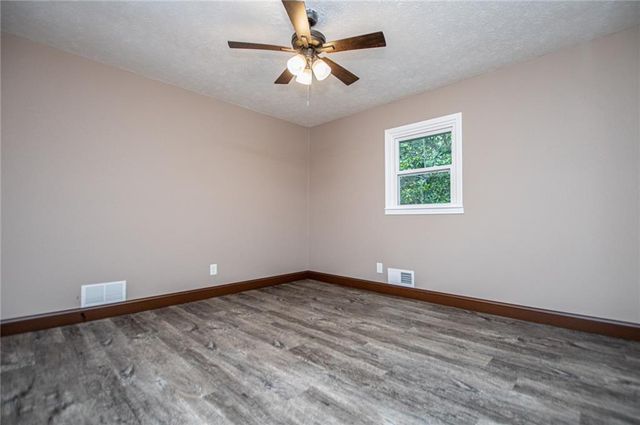41 Reynolds Street, Bremen, GA 30110